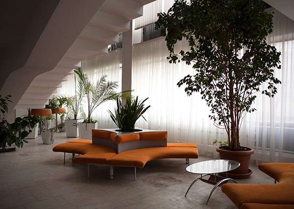 http://www.alishia.apistos.com:443/files/gimgs/th-36_Palace of Culture - Metallurgy Foyer downstairs brighter perceptual colourspace.jpg